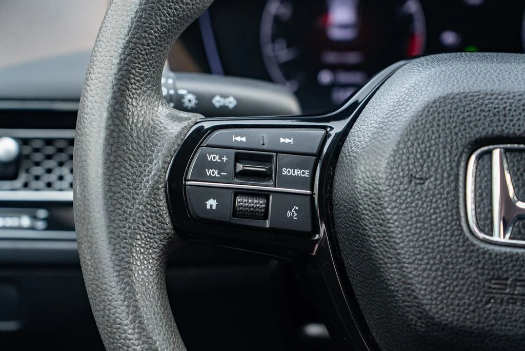 Used 2022 Red Honda LX image 13