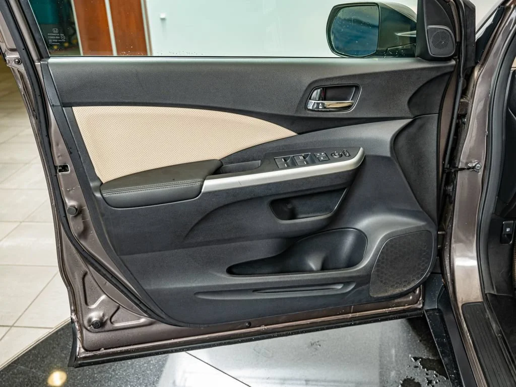 Used 2015 Gray Honda EX-L image 19