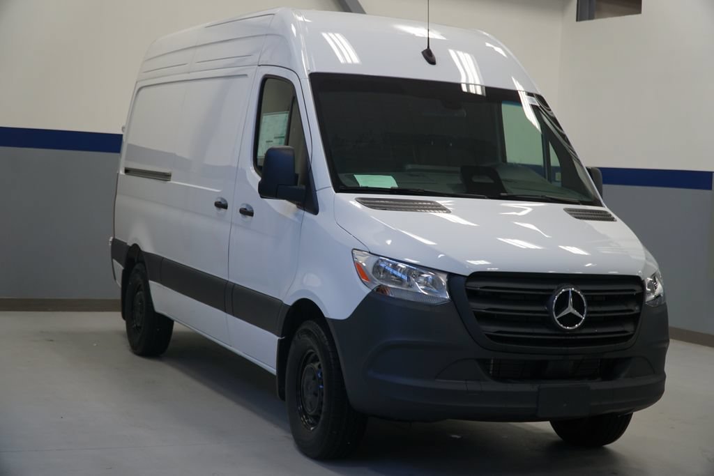 New 2025 Arctic White Mercedes-Benz Cargo 144 WB image 18