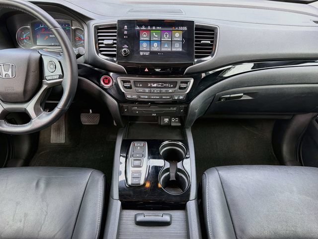 Used 2021 White Honda Touring 7-Passenger image 19