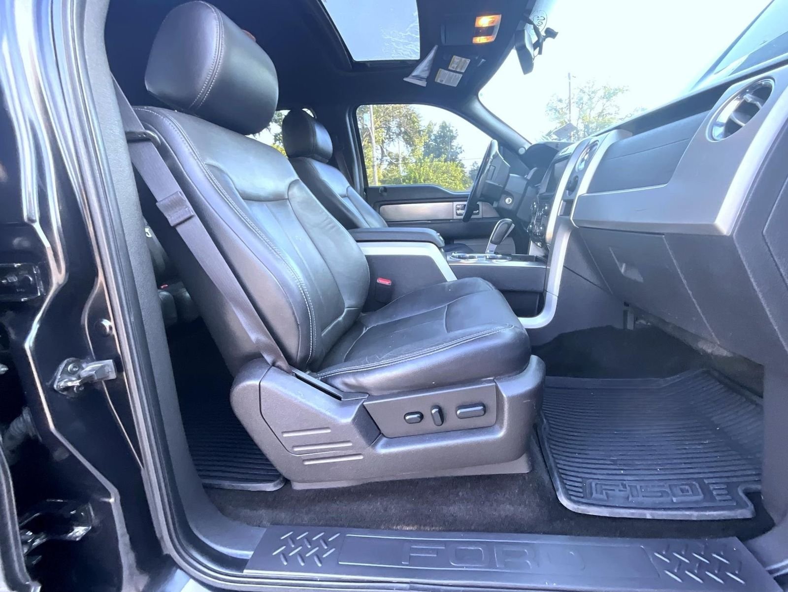 Used 2014 Black Ford FX4 image 18