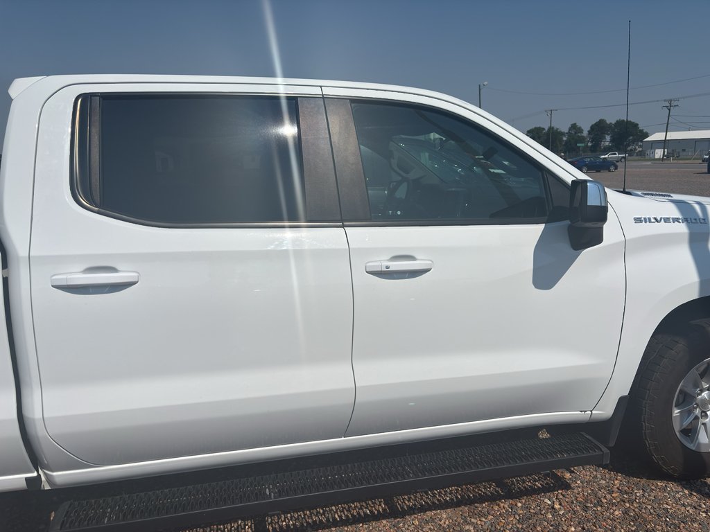 Used 2022 Summit White Chevrolet LT image 36