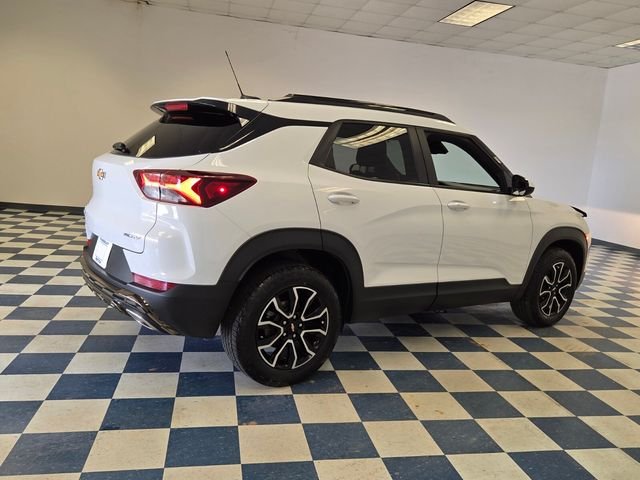 Used 2023 White Chevrolet ACTIV image 8