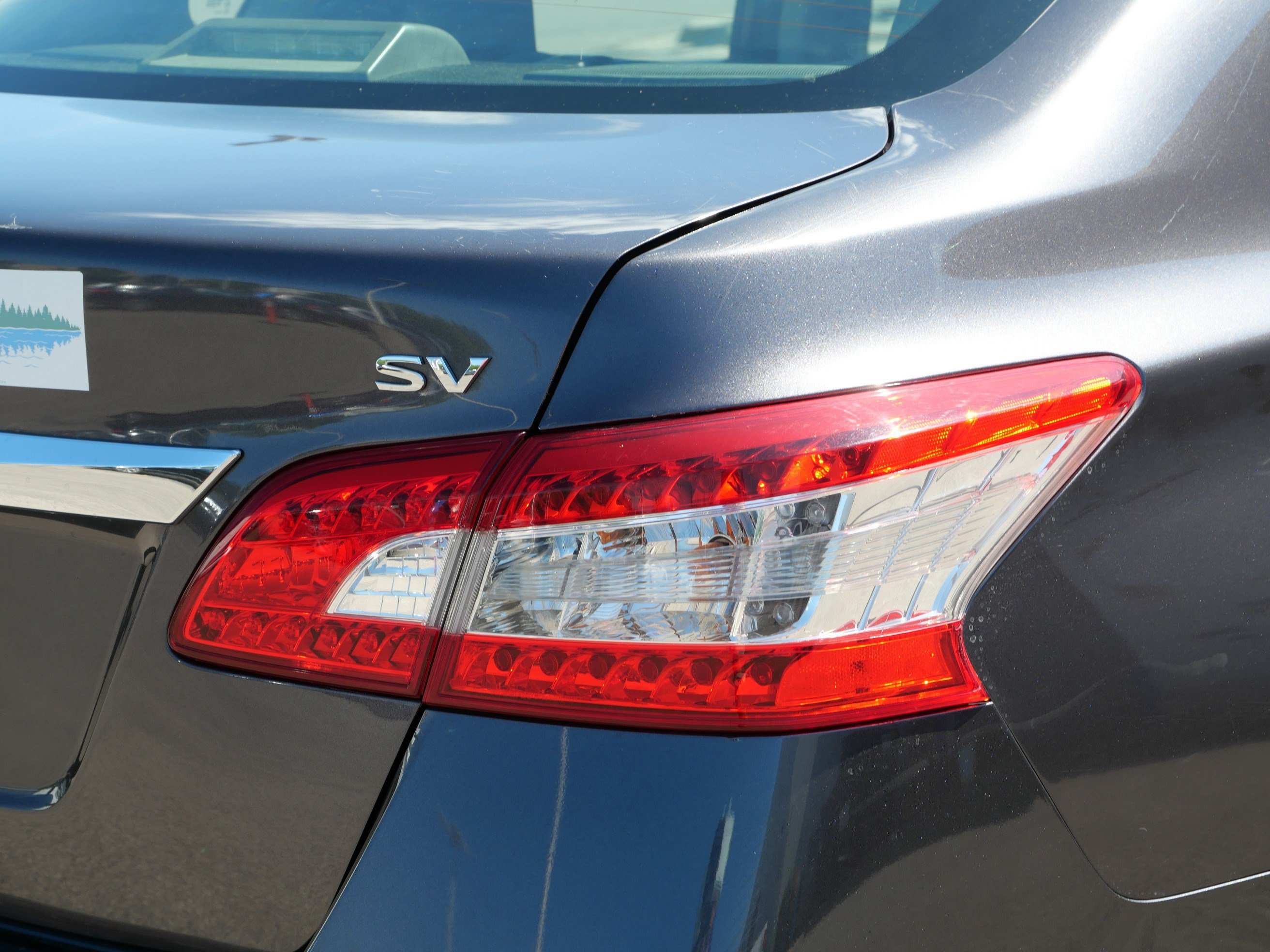 Used 2015 Amethyst Gray Nissan SV image 17