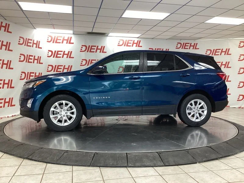 Used 2021 Blue Chevrolet LT image 4