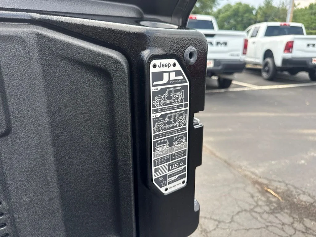 Used 2025 Black Jeep Sahara 4xe image 45