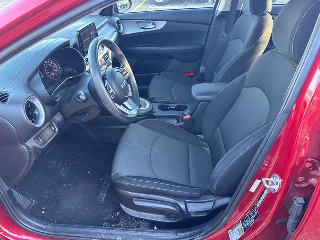 Used 2023 Red Kia LXS image 17