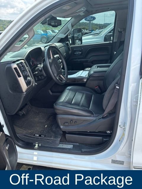 Used 2016 White GMC Denali image 10