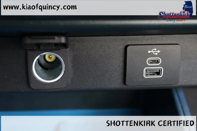 Used 2025  Ford XLT image 33