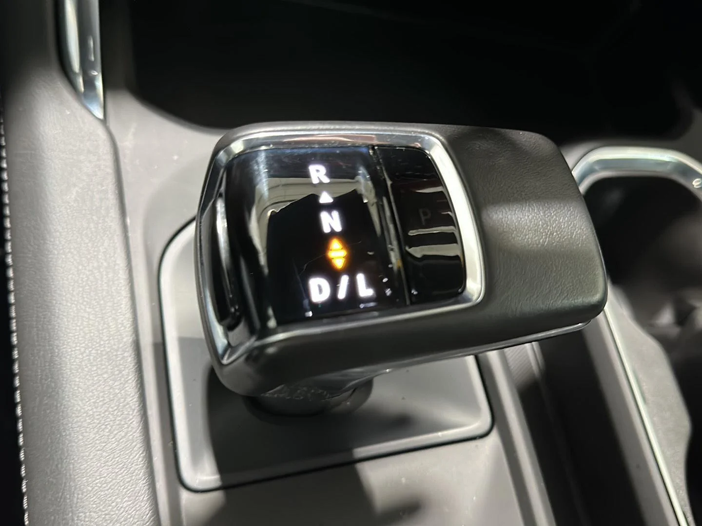 Used 2022 Onyx Black GMC Denali image 15