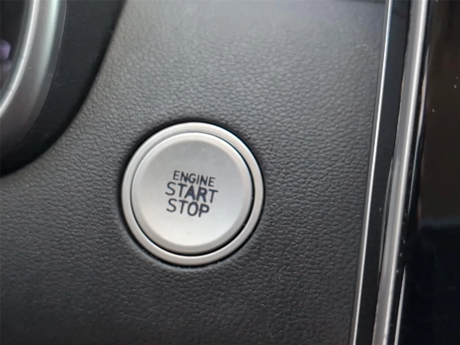 Used 2024 White Pearl Hyundai SEL image 30