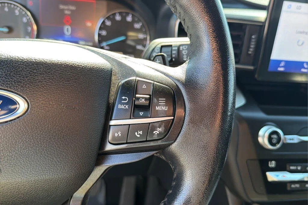 Used 2020 Blue Ford XLT image 23