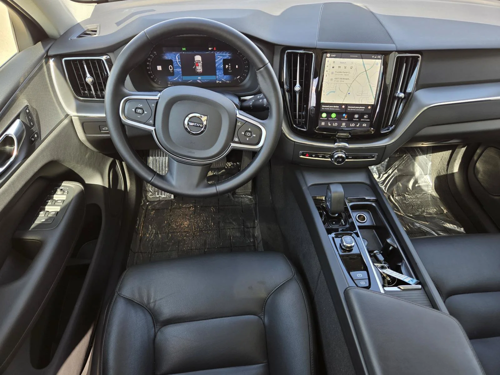 Used 2025 White Volvo Core image 34