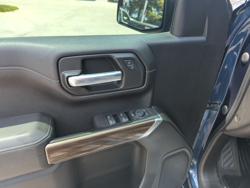 Used 2020 Blue Chevrolet RST image 18