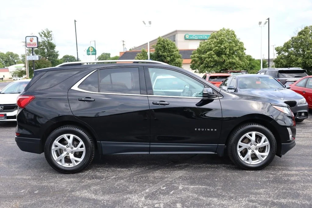 Used 2019 Mosaic Black Metallic Chevrolet AWD 4dr LT w/2LT image 5