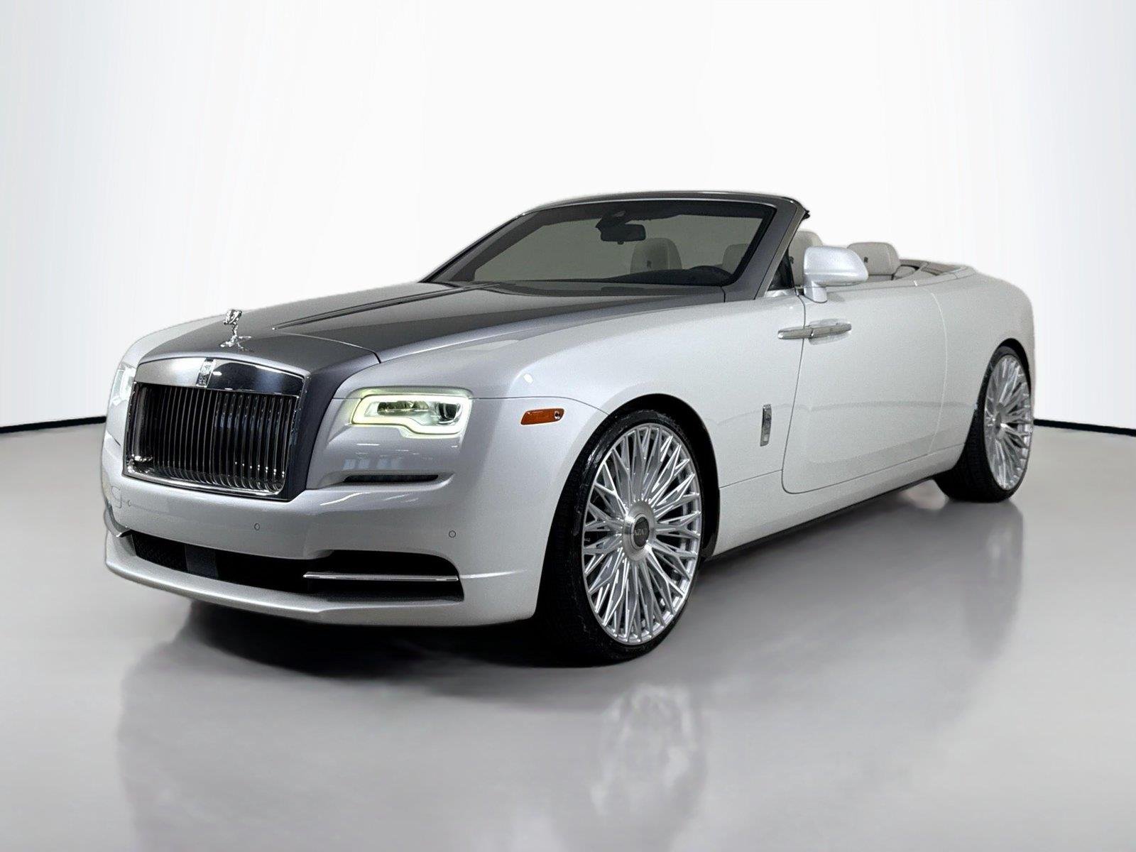 Used 2016 English White Rolls-Royce  image 46