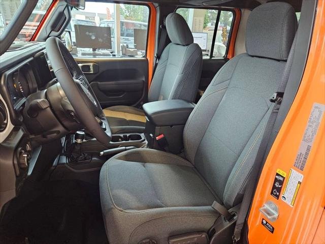 New 2025 Joose Exterior Paint Jeep Sport S image 24