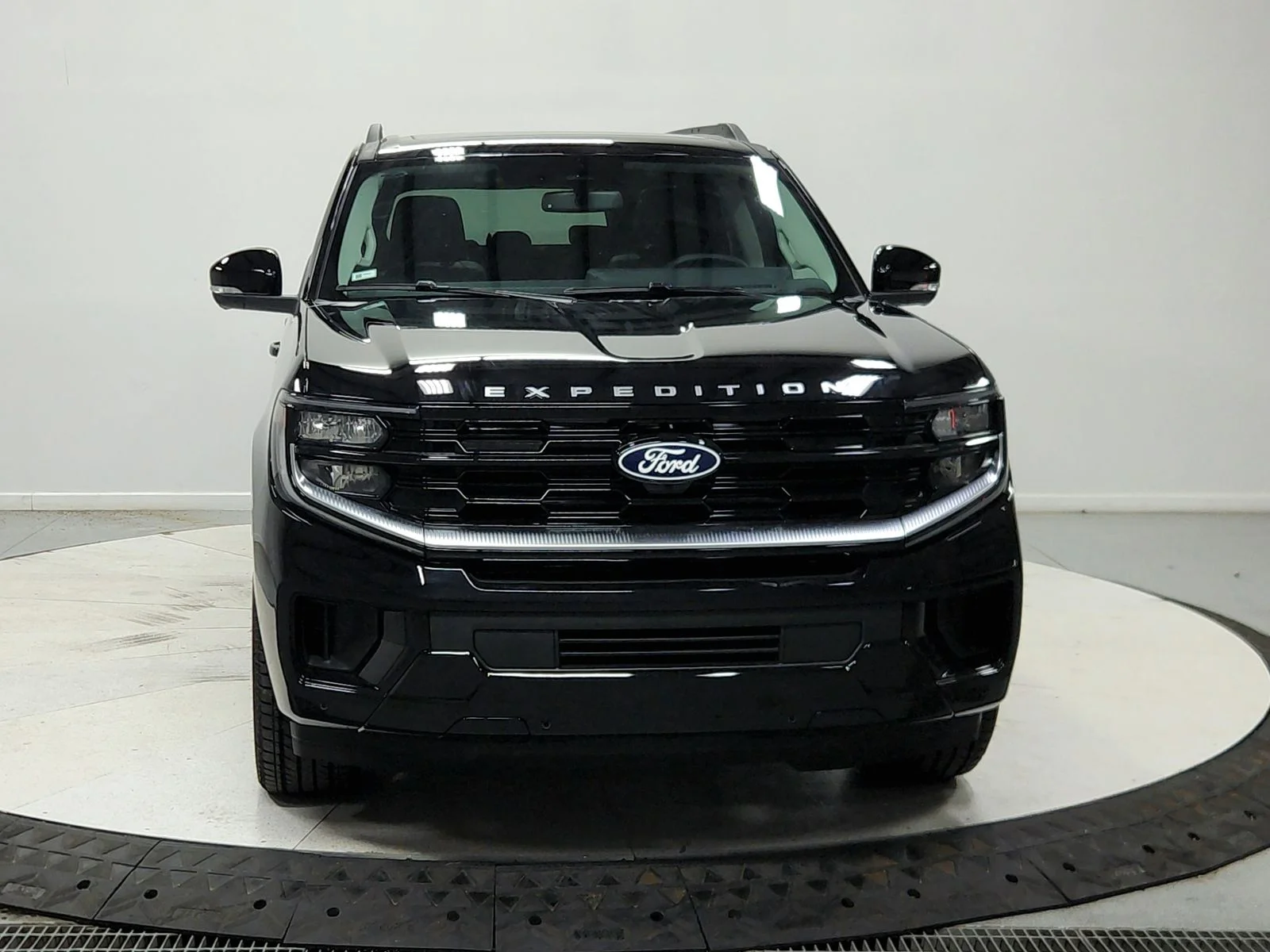New 2027 Black Ford Platinum image 3