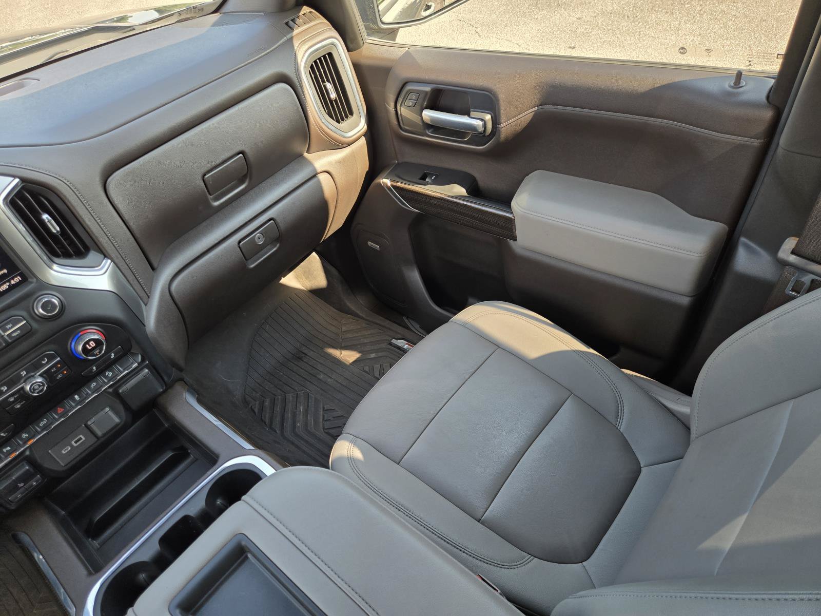 2021 Chevrolet Silverado 1500 RST - Photo 15