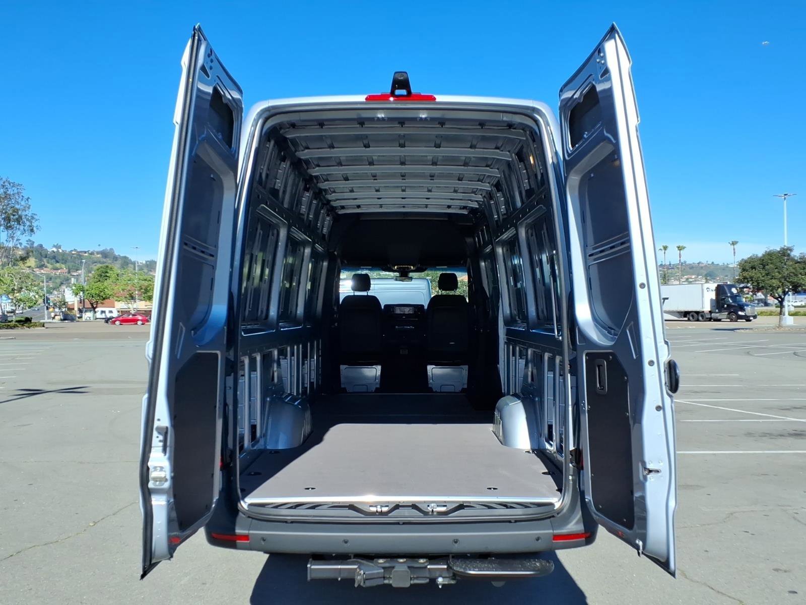 New 2026 Hightech Silver Mercedes-Benz Cargo 170 WB image 21
