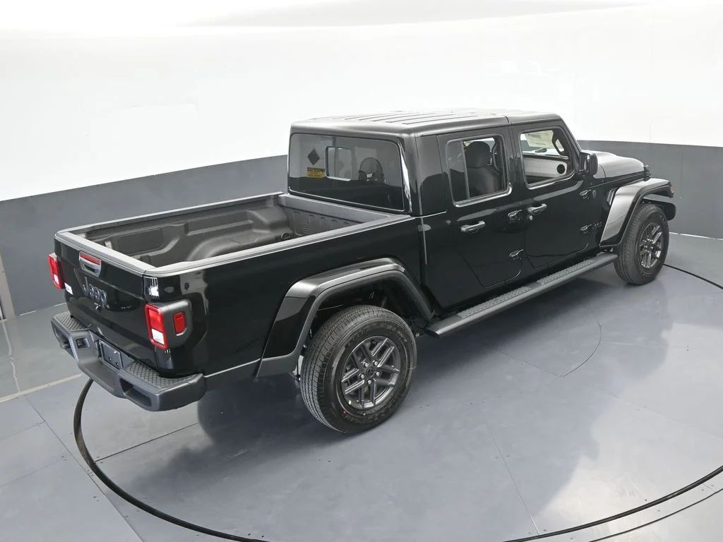 New 2026 Black Clear-Coat Exterior Paint Jeep Sport S image 43