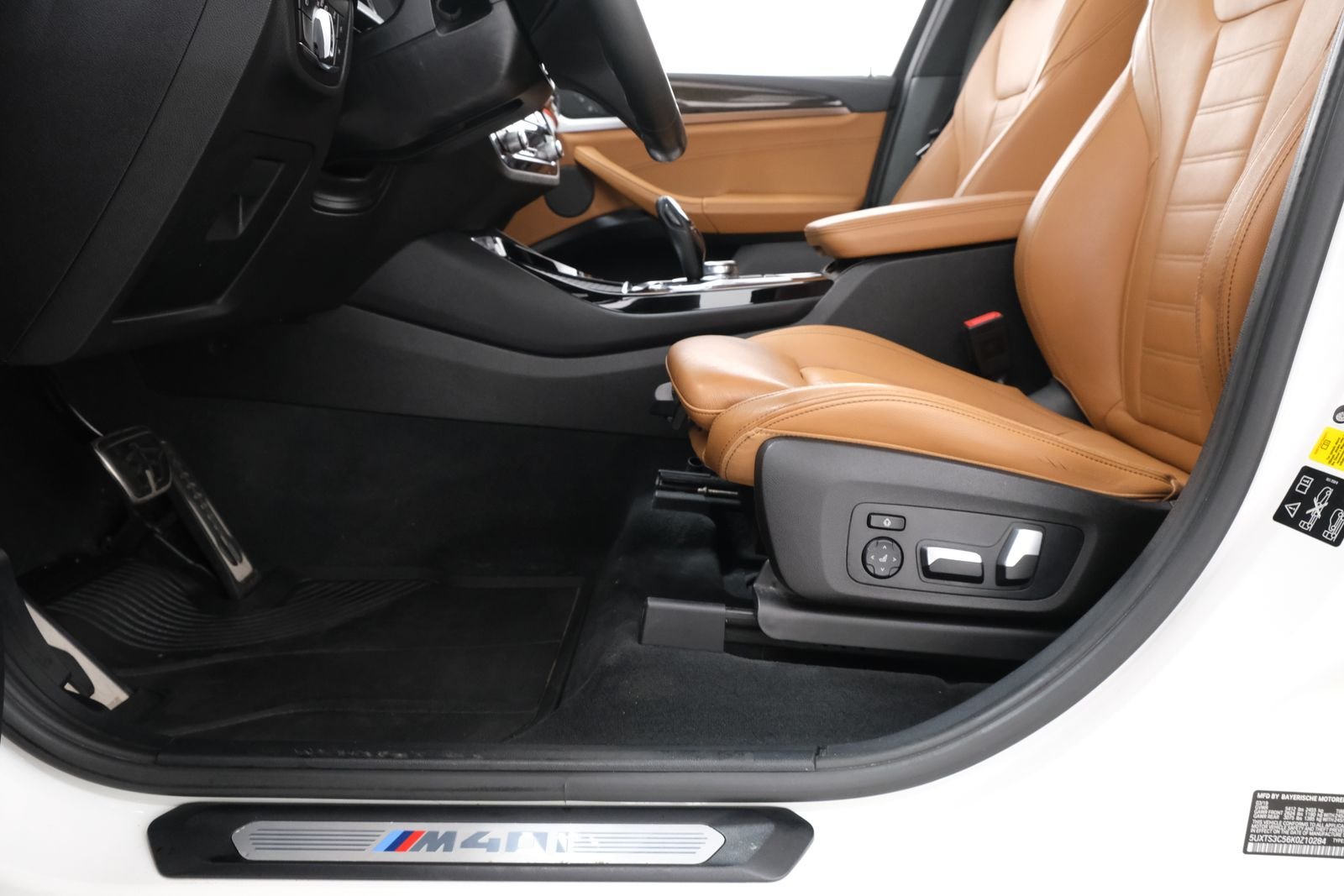 Used 2019 Alpine White BMW M40i image 33