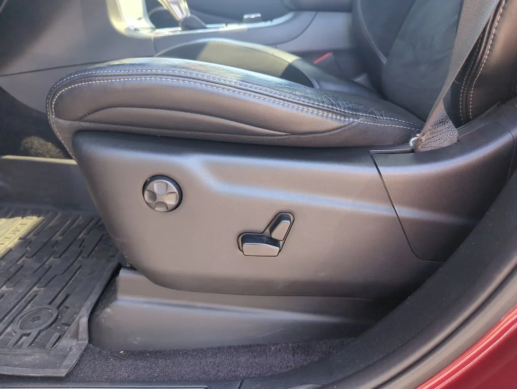 Used 2019 Red Jeep SRT image 12