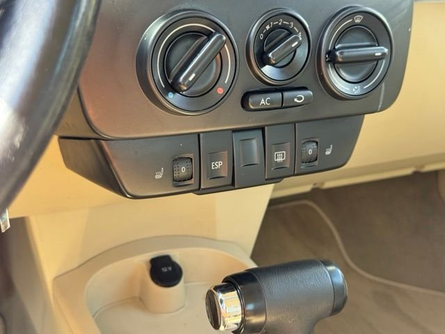 Used 2010 Heaven Blue Metallic Volkswagen 2.5L image 29
