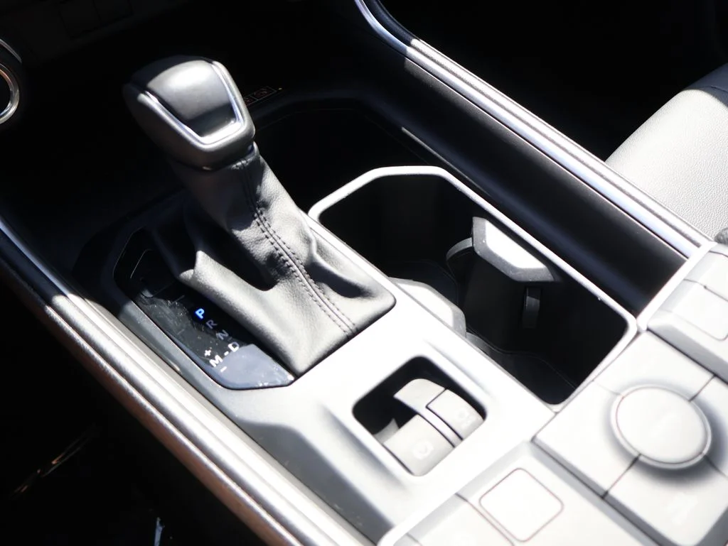 Used 2025 Silver Toyota XLE image 39