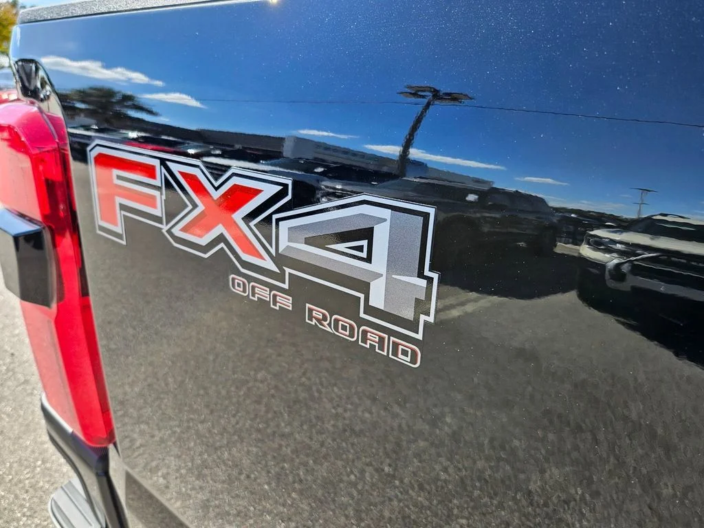 2026 Ford F-350 Super Duty Platinum - Photo 43
