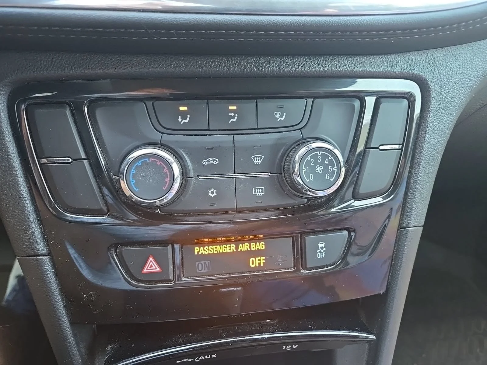 Used 2022 Includes (MDP) Anthracite lower exterior accent color, Paint code W598F.) Buick Preferred image 14