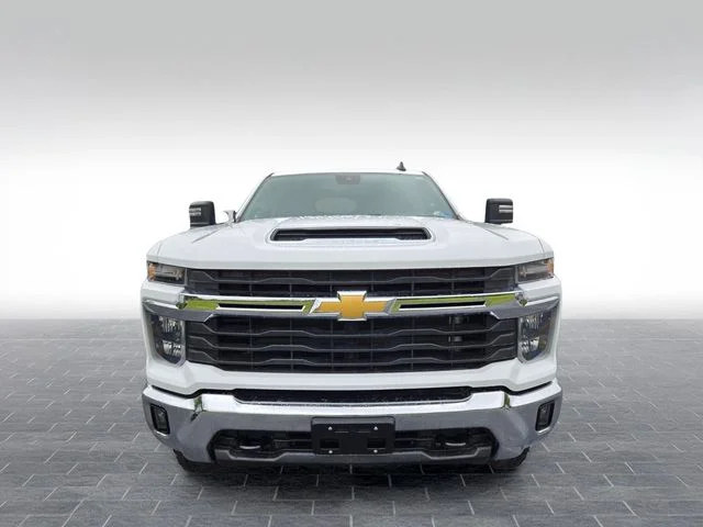 Used 2024 White Chevrolet LT image 2