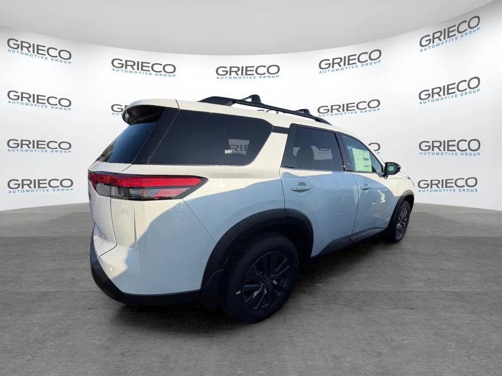 New 2026 Everest White Pearl TriCoat Nissan SL image 8
