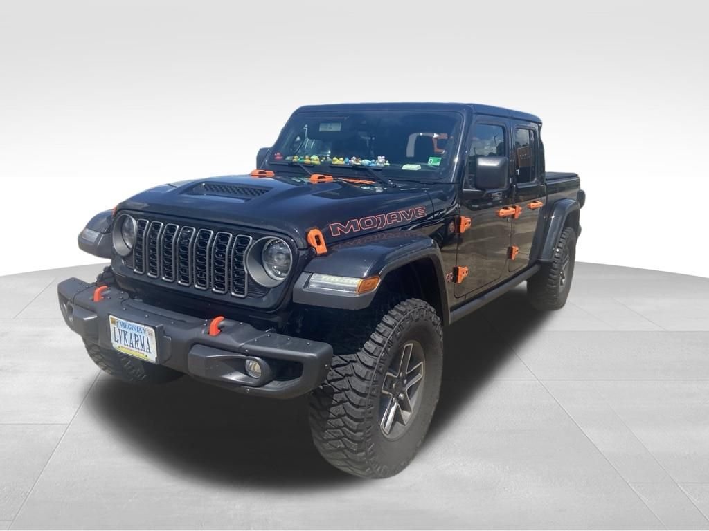 Used 2025 Black Jeep Mojave image 2