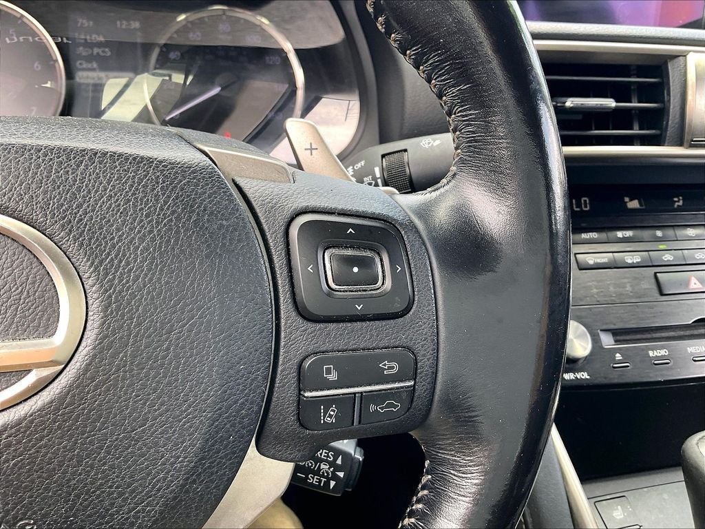 Used 2017 Eminent White Pearl Lexus 200t image 23