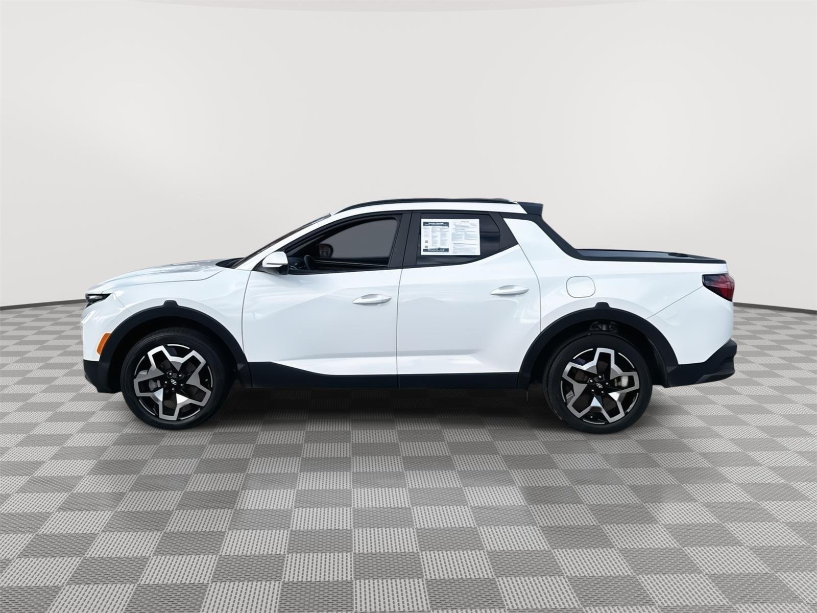 Used 2024 Atlas White Hyundai Limited image 8