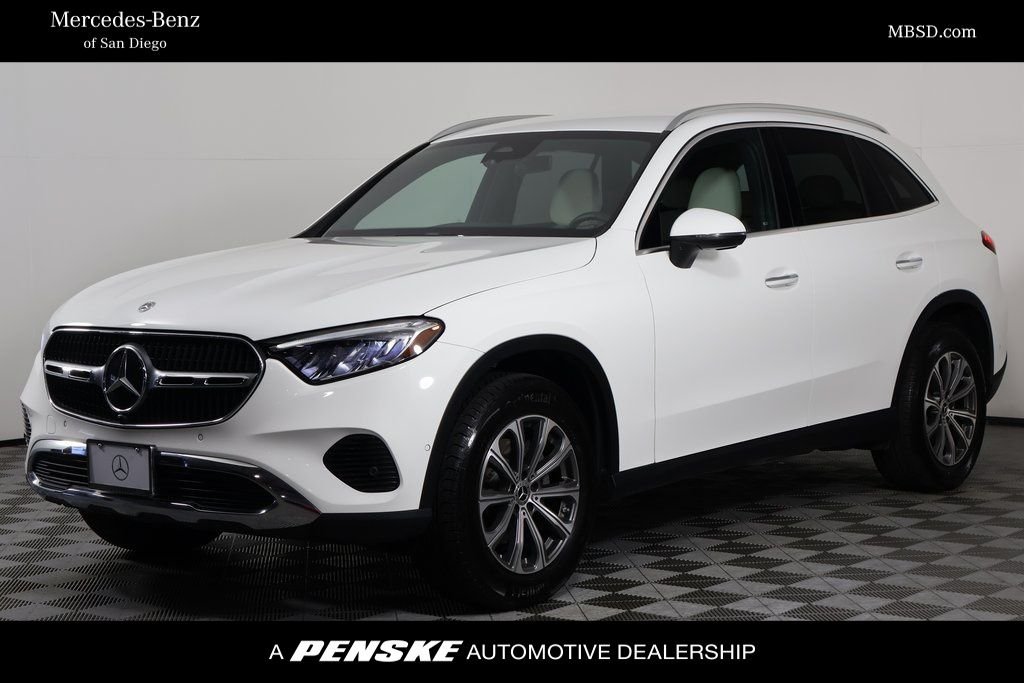 2023 Mercedes-Benz GLC GLC 300's photo