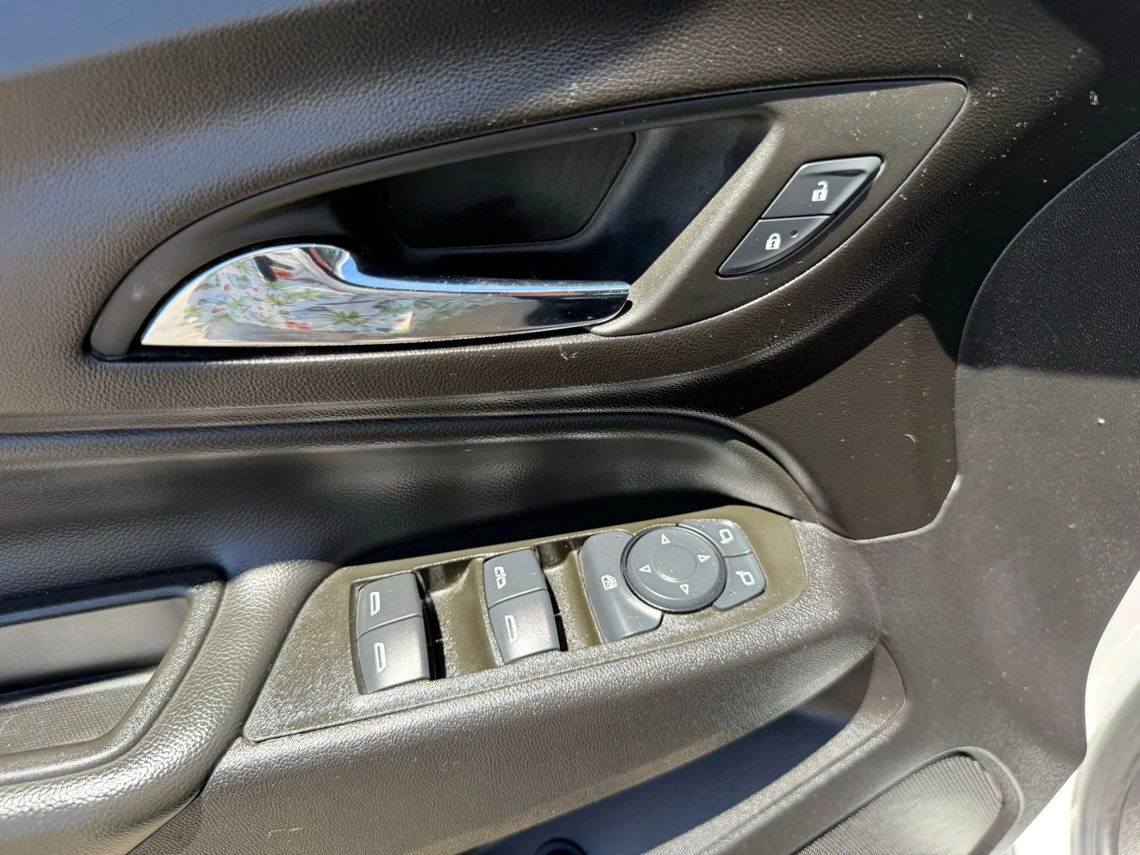 2024 Chevrolet Equinox LT - Photo 12