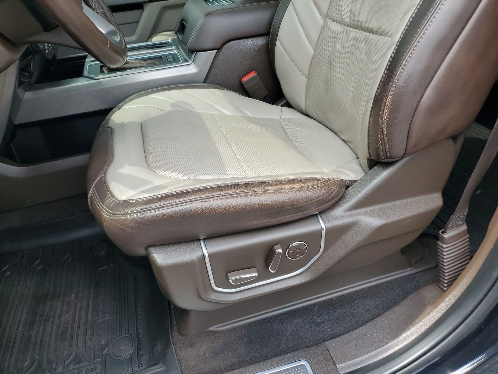 Used 2019 Black Ford Limited image 11