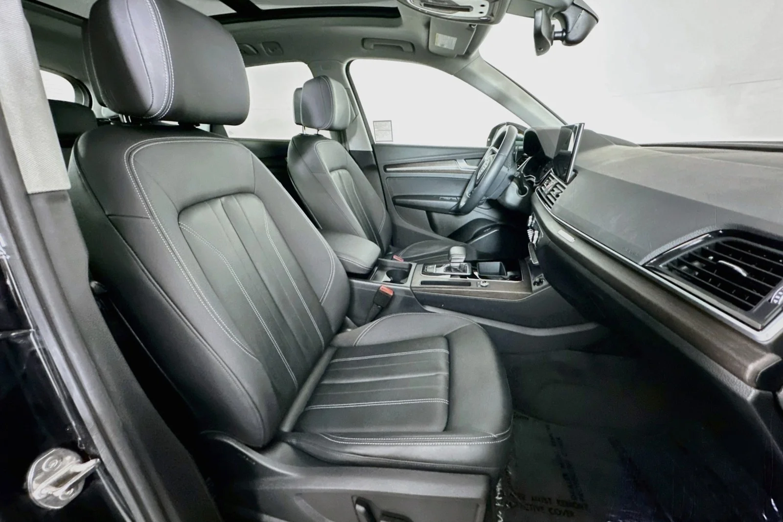 Used 2023 Brilliant Black Audi Premium image 8