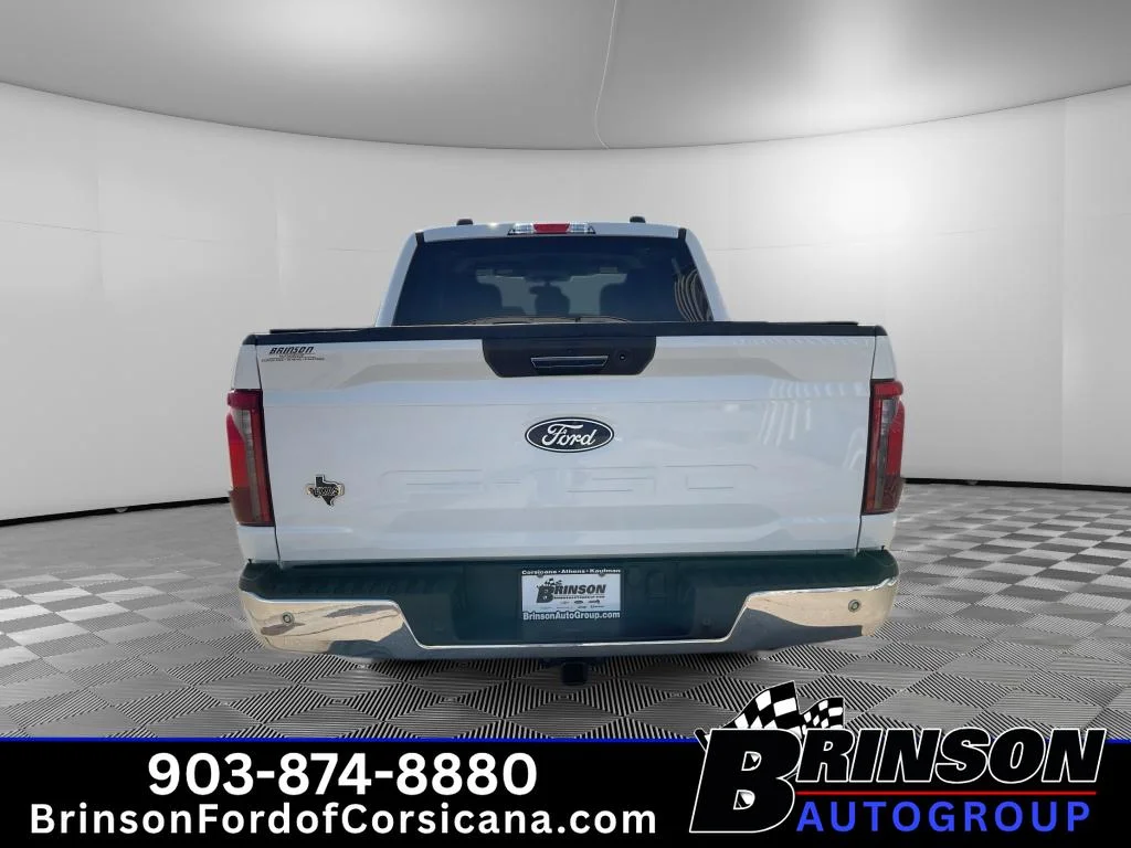 Used 2024 Oxford White Ford XLT image 6