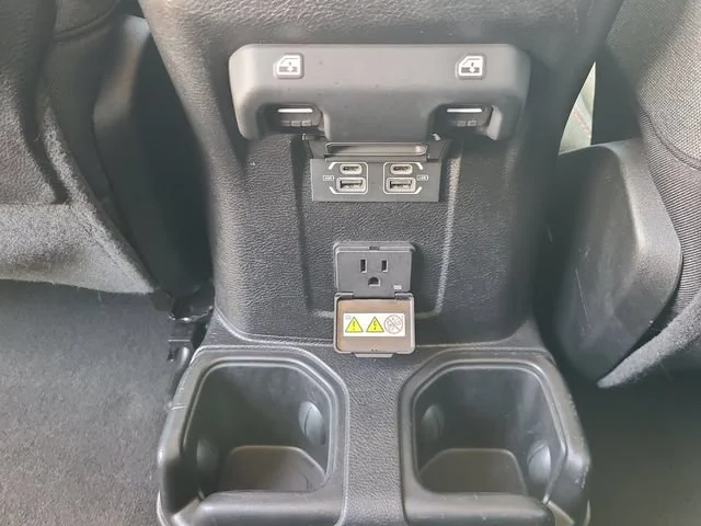 Used 2025 Blue Jeep Rubicon image 15