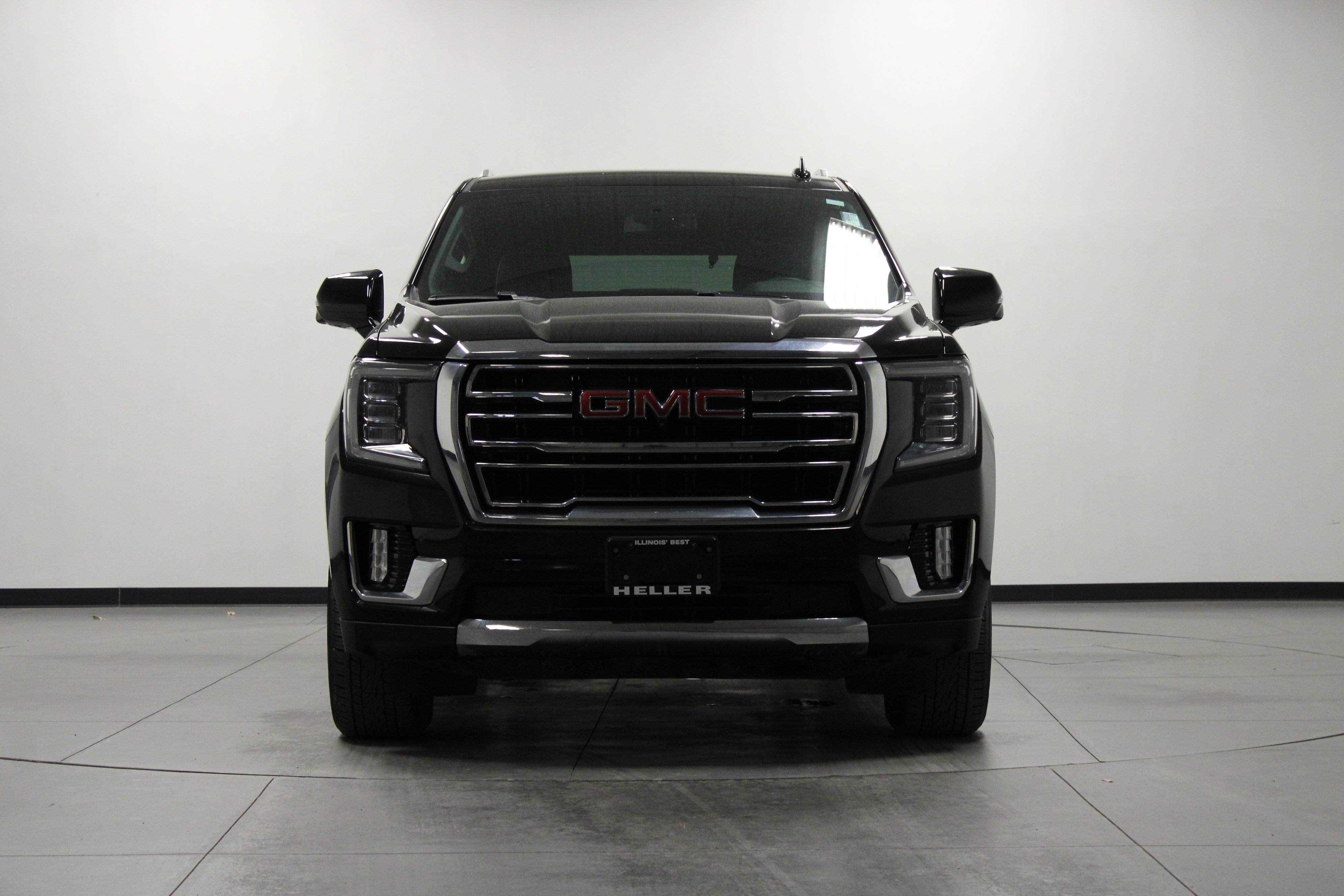 Used 2024 Onyx Black GMC SLT image 9