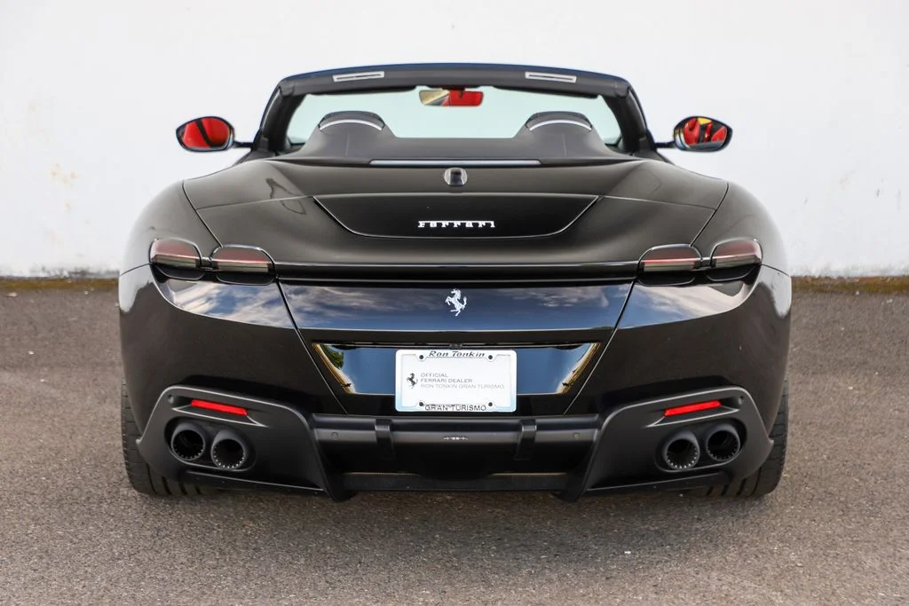 Used 2025 Nero Ferrari Spider image 7