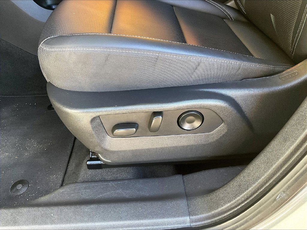 Used 2024 Gray Buick Preferred image 27