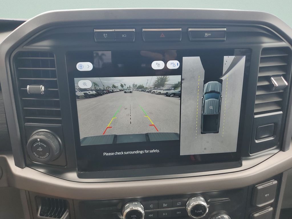 Used 2024 Silver Ford XLT image 17