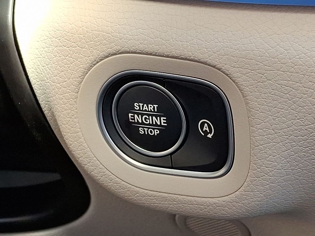 Certified Used 2026 White Mercedes-Benz GLE 350 image 25