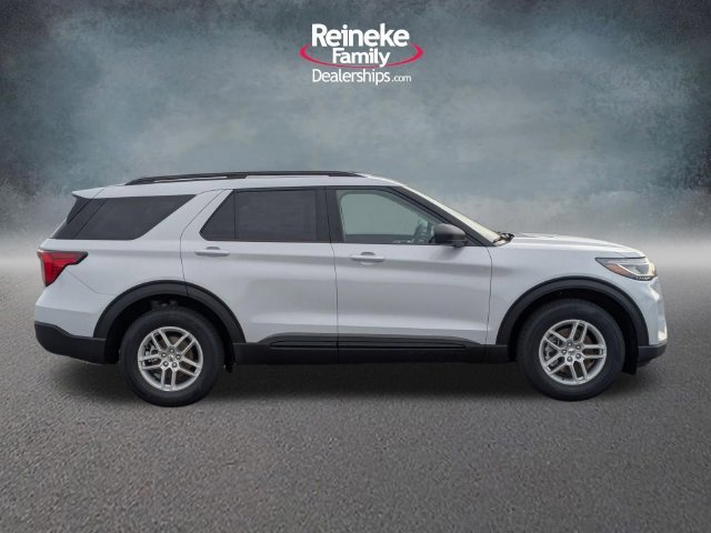 New 2026 Space White Metallic Ford Active image 4