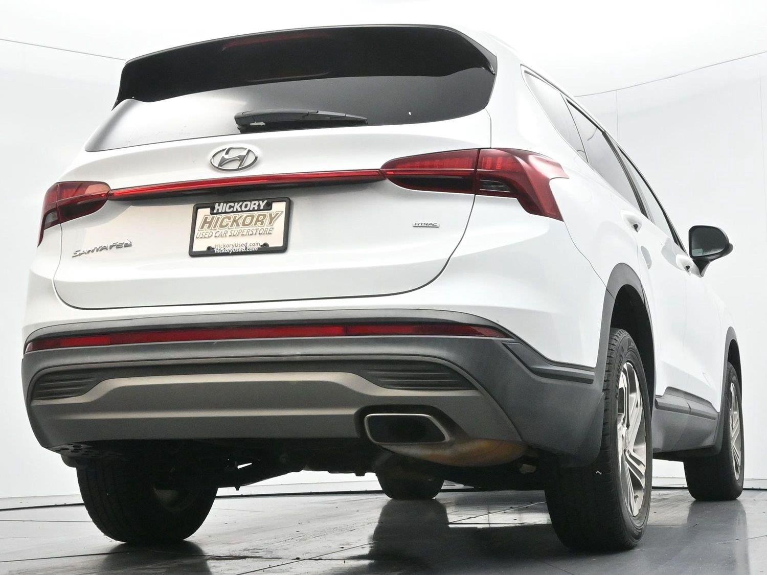 Used 2022 Quartz White Hyundai SE image 48