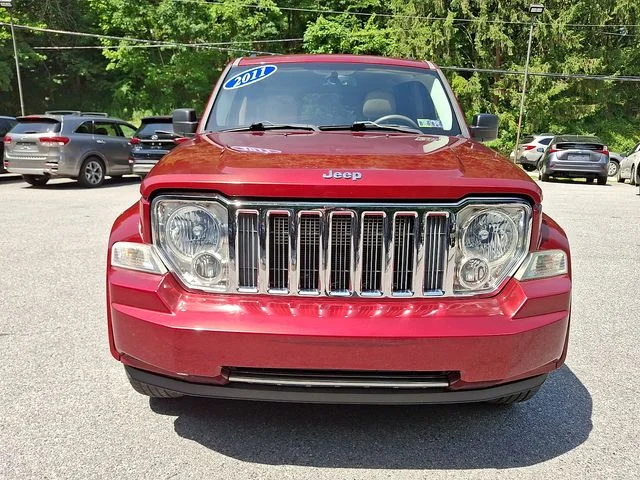 Used 2011 Red Jeep Limited image 3
